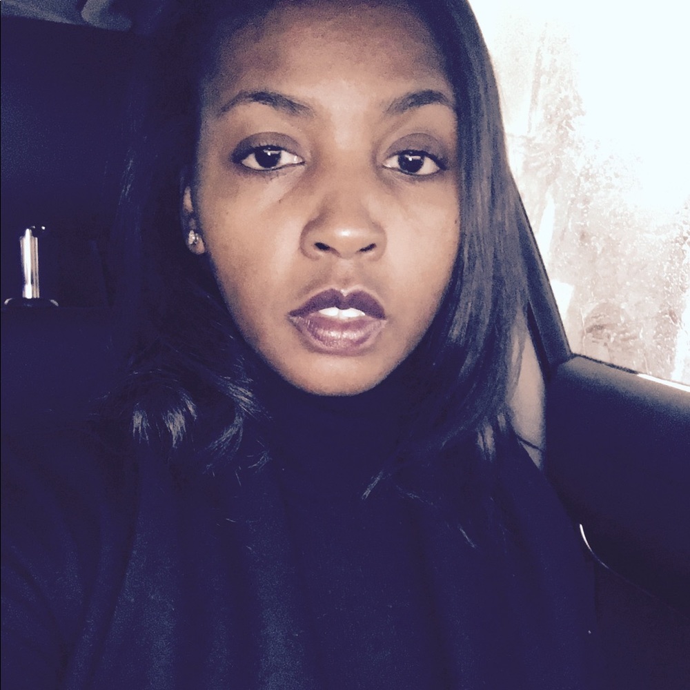 Meet your Posher, Jasmine